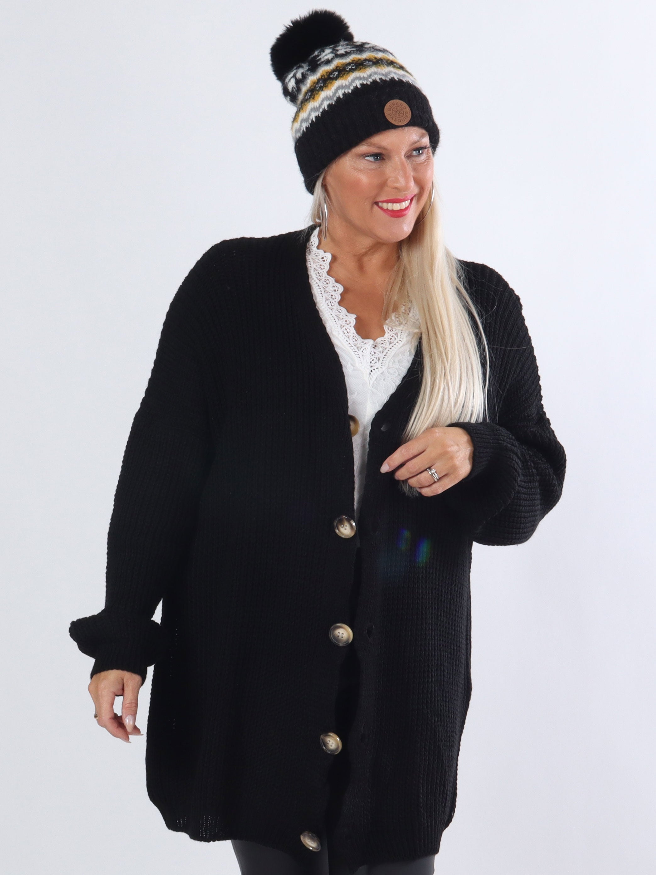 Millymy - Plus size kofta i stickad modell med stora knappar - Black